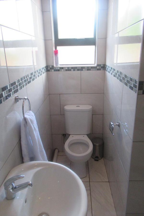 Pab-Love Guest House Kuruman Exterior photo