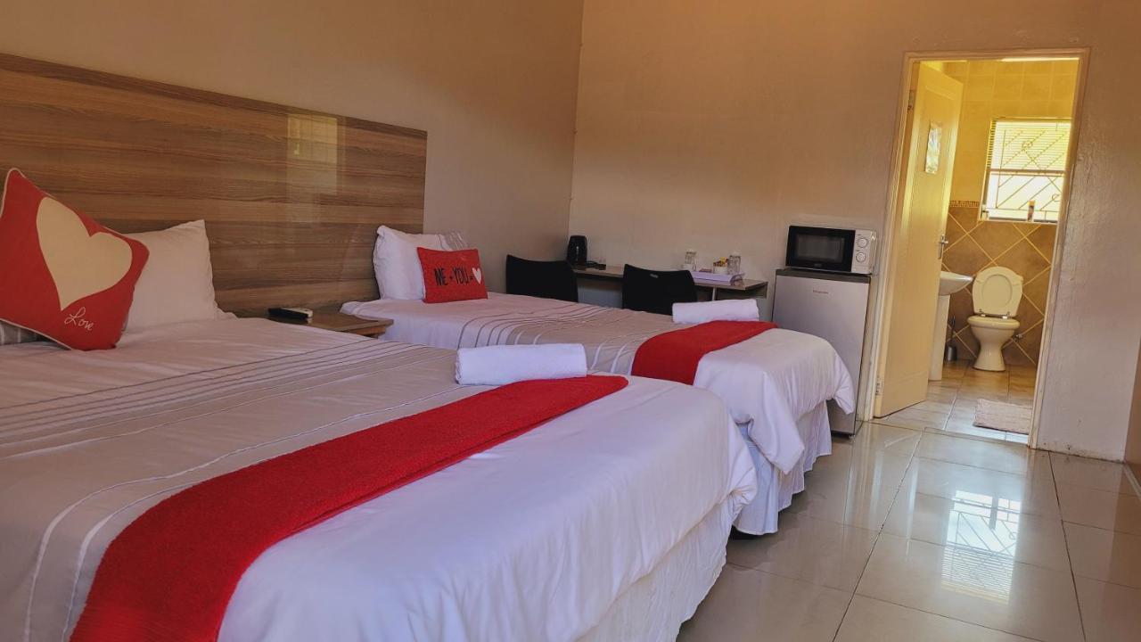 Pab-Love Guest House Kuruman Exterior photo
